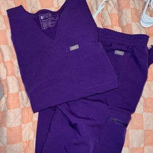 Purple figs scrubs